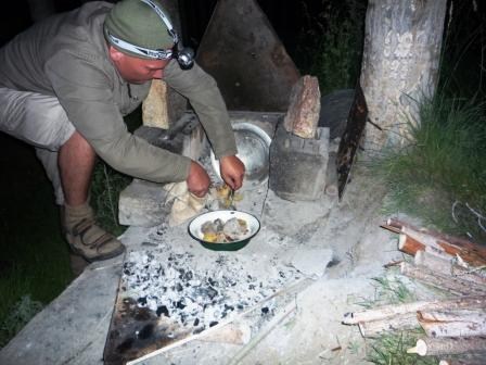 39.Тарас готовит ужин - курица с запеченной картошкой. 