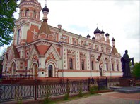 Собор-Кафедральный собор Покрова Пресвятой Богородицы
