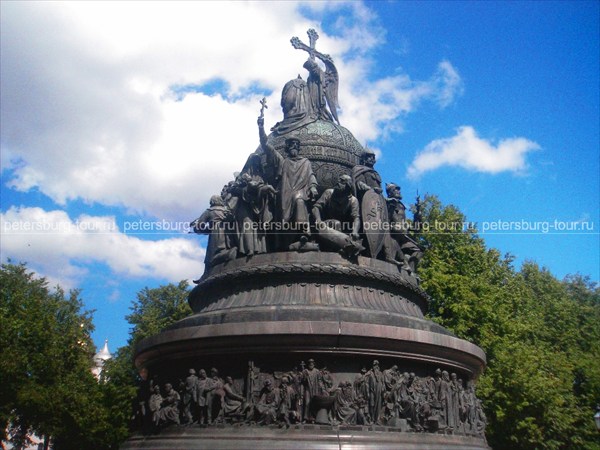 Великий Новгород (памятник `Тысячелетие Руси`)