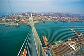 5.Вид с пелона моста на город Владивосток