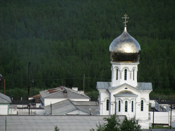 Церковь на территории исправительно-трудовой колонии.