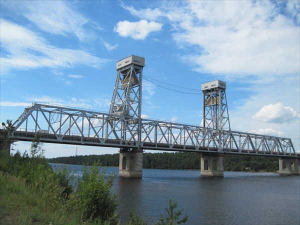 мост через Свирь