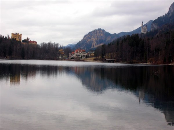 Змок Нойншванштейн