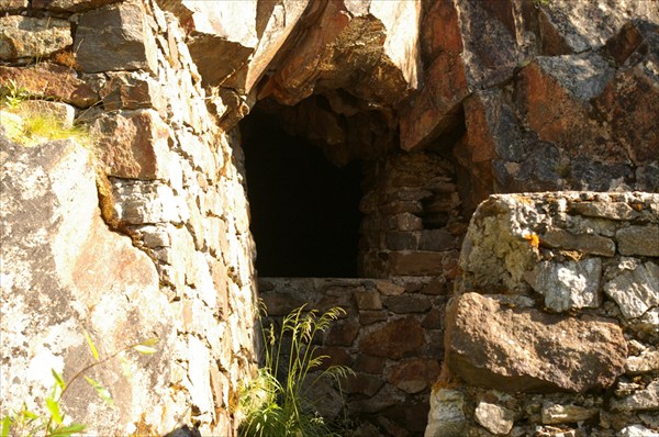 Пещера в Адмирал-горе
