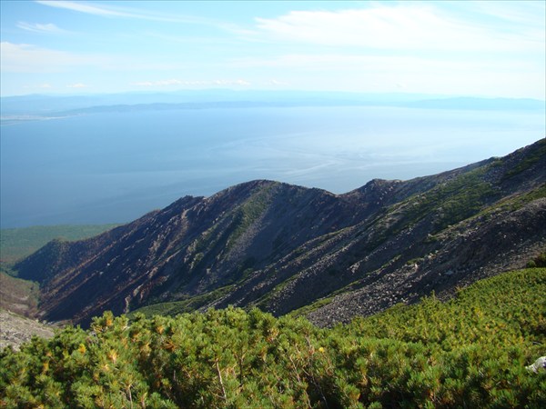 Баргузинский залив со Срединного хребта
