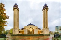 Минареты и главный вход-Соборная мечеть