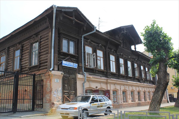 Старинное здание в Екатеринбурге