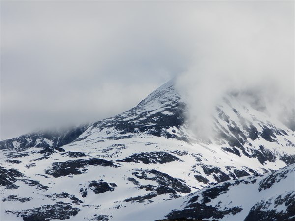 Склоны второй по высоте вершины Норвегии