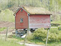 На каменных ножках