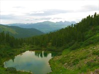 Озеро Поднебесное с середины подъема на Скалистый 
