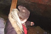 В пещере(железная руда)