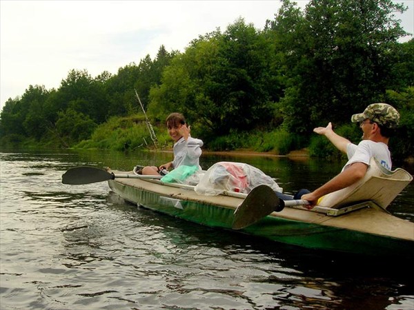 20 июля 2008. Уже река Теша. Плыть стало легко и весело.