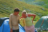 Аня ела у завхоза с рук
