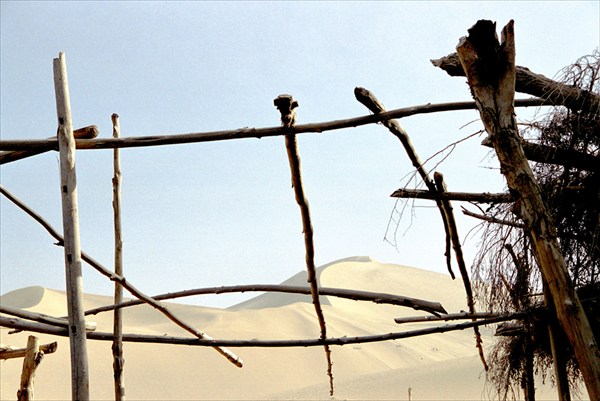 Пустыня в Дунхуа