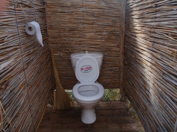 База Хан-Тенгри. Туалеты