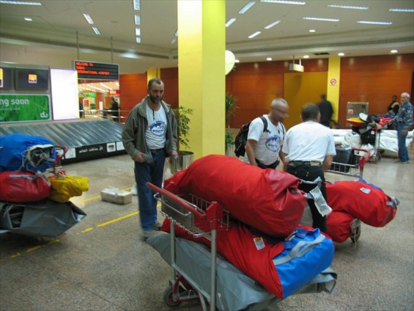 Наш багаж в а/п Дубаи
