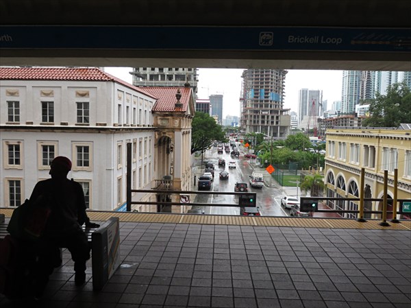 009-Metromover