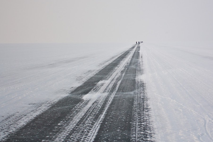 Дорога через лед