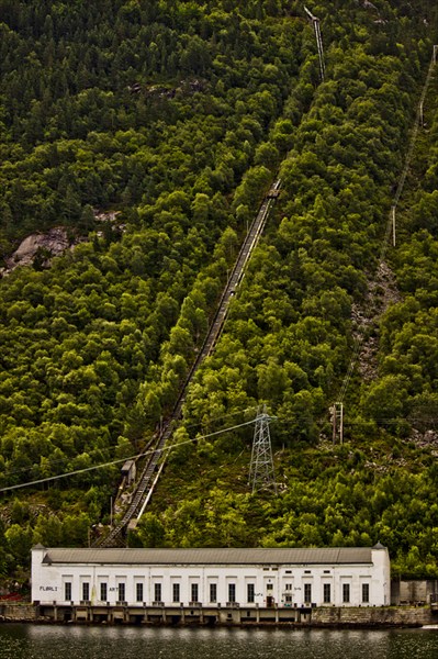 Самая длинная деревянная лестница в мире