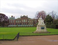 Кенсингтонский дворец-Кенсингтонский дворец