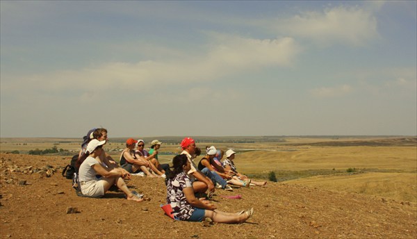 Не представляю, как можно медитировать в толпе...