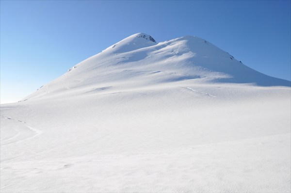 красавец Казбек