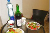Ужин в хостеле.