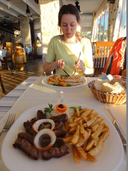 Ресторан Измир.