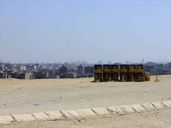 Вид на Каир от пирамид, с Гизы