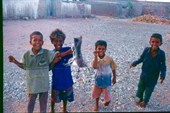 Дети на улице Хадибу