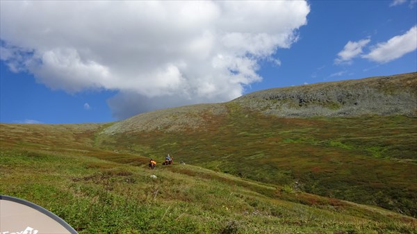 Сайлюгемский национальный парк. Егеря на лошадях.