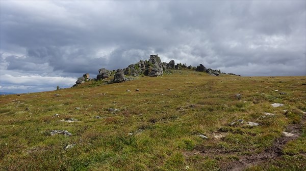 Наверно тут обитель зла