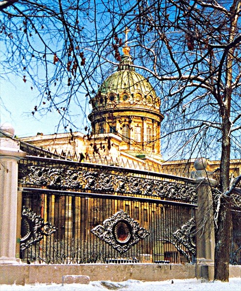 Воронихинская решетка у казанского собора
